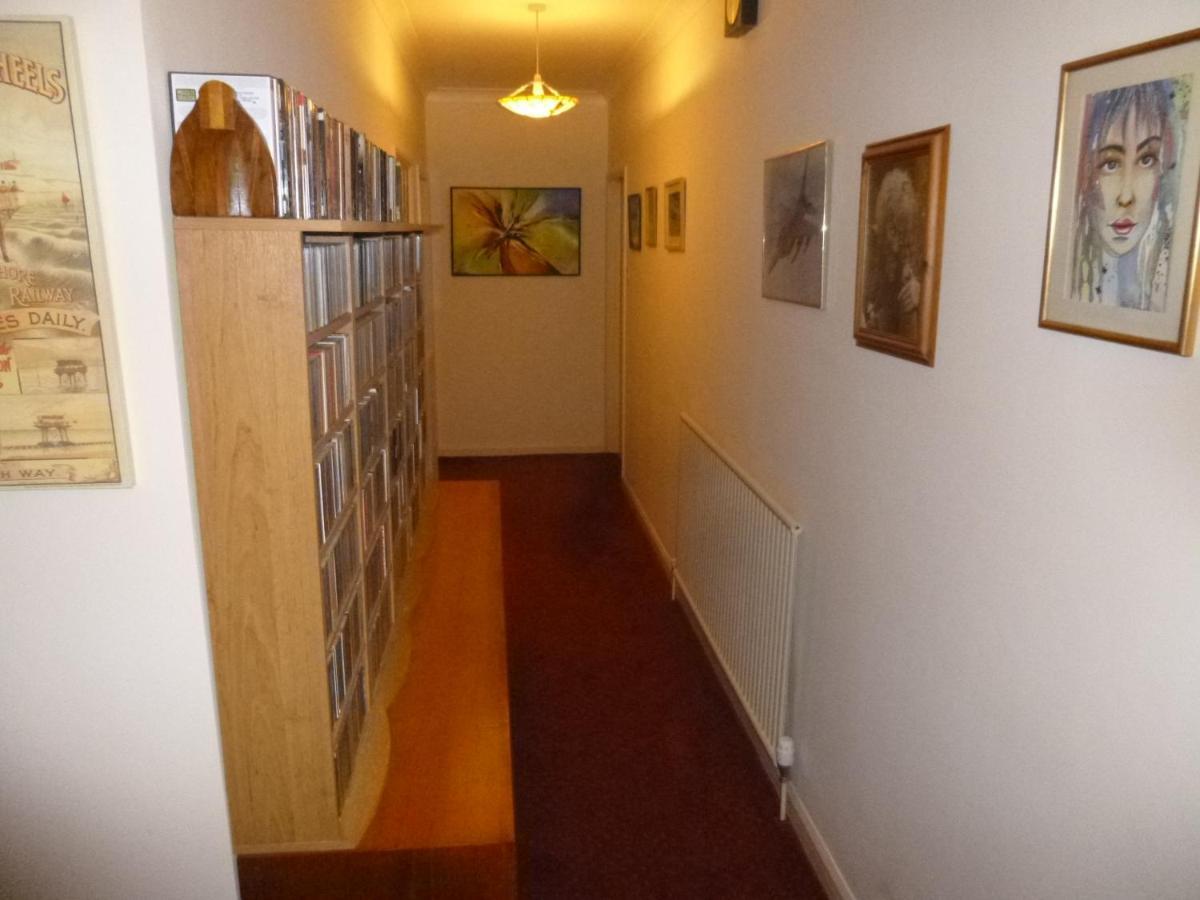 The Garden House B&B Knighton  Bagian luar foto