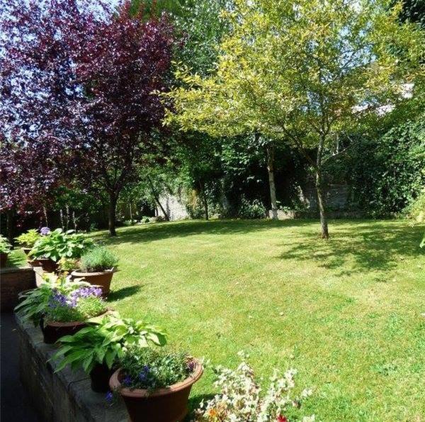 The Garden House B&B Knighton  Bagian luar foto
